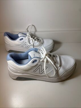 New Balance Unisex White Leather Sneakers with Blue Lining - Women’s Size 9